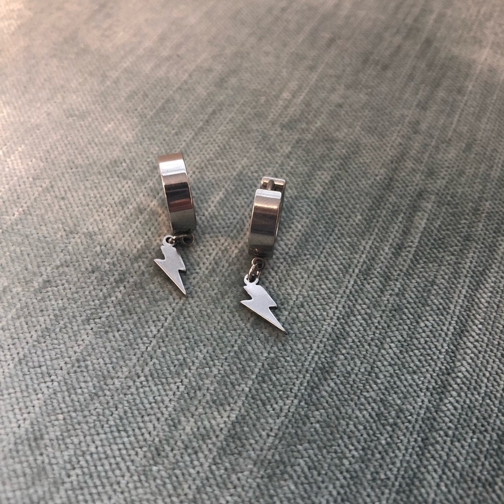 Lightening Bold Ear Hugger Earrings